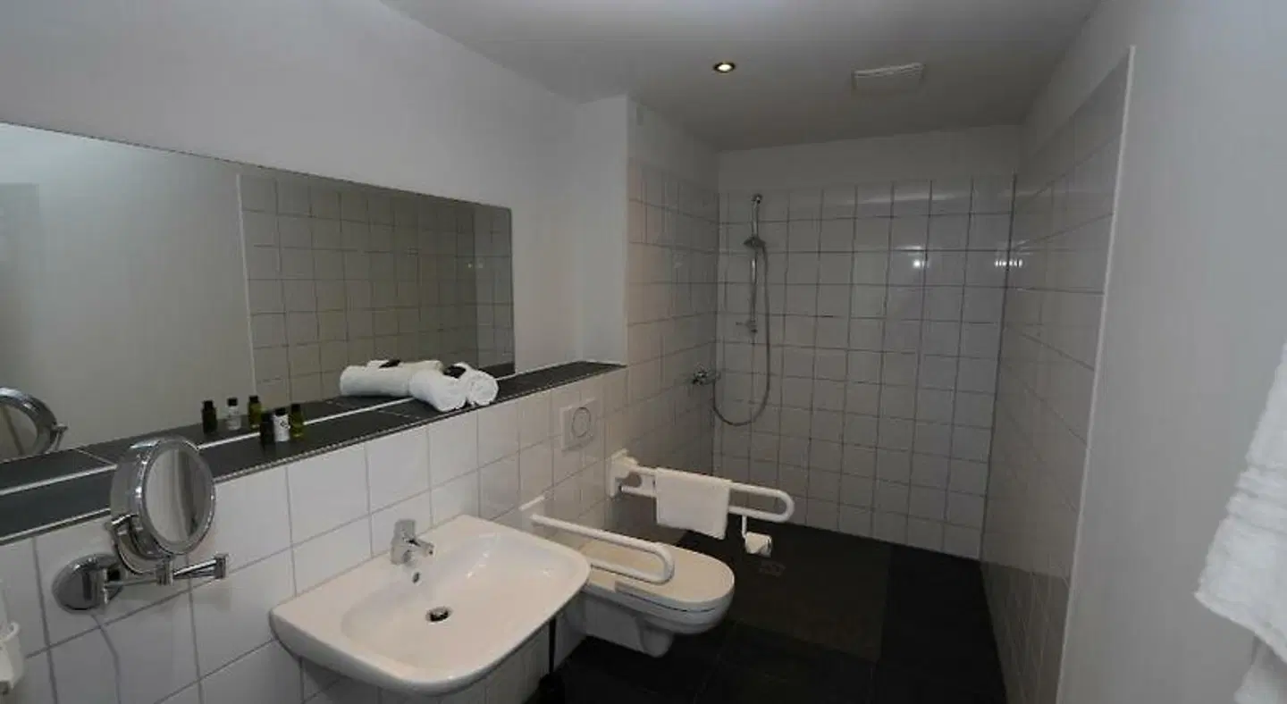 Ruhr Inn Hotel Badezimmer