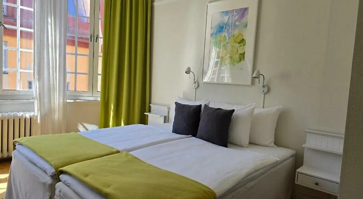 Emma ROOM_EXAMPLE