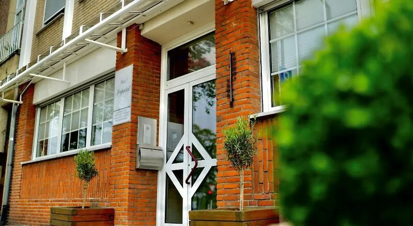 Imperial EXTERIOR