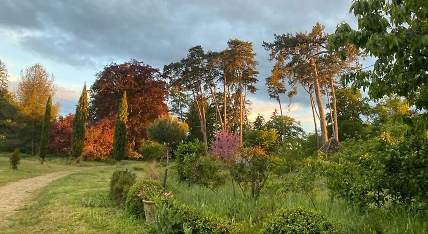 Chateau le Quesnoy Garten