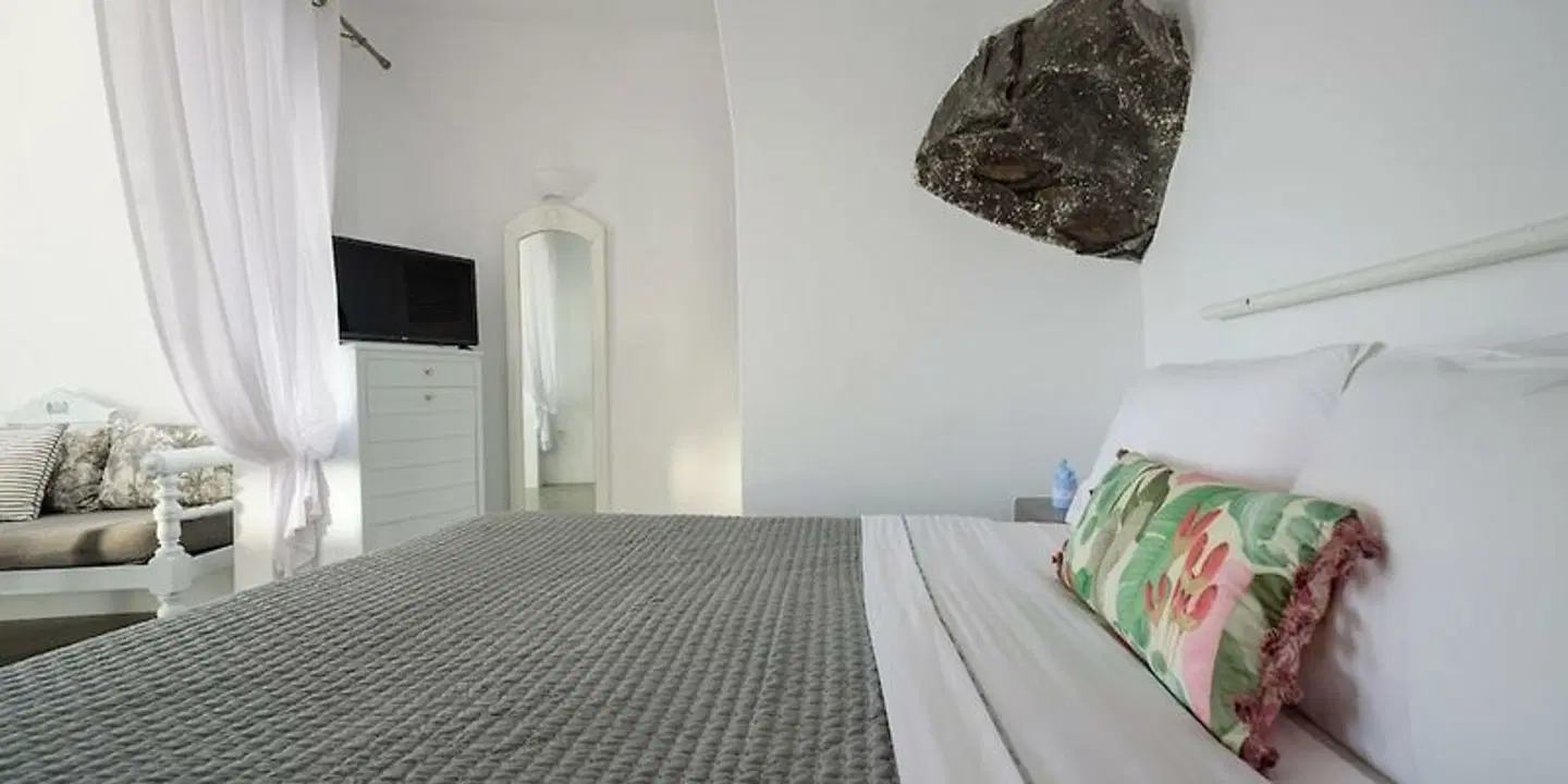 Thirea Suites & Studios ROOM_EXAMPLE