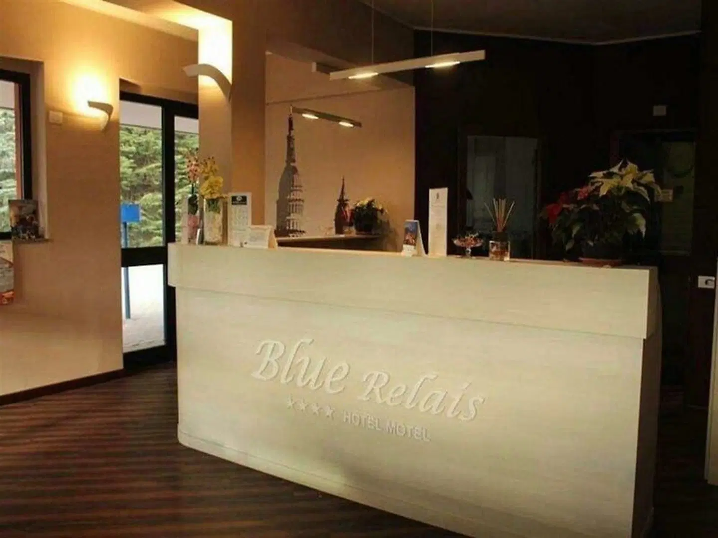 Blue Relais Malpensa Lago Maggiore EXTERIOR