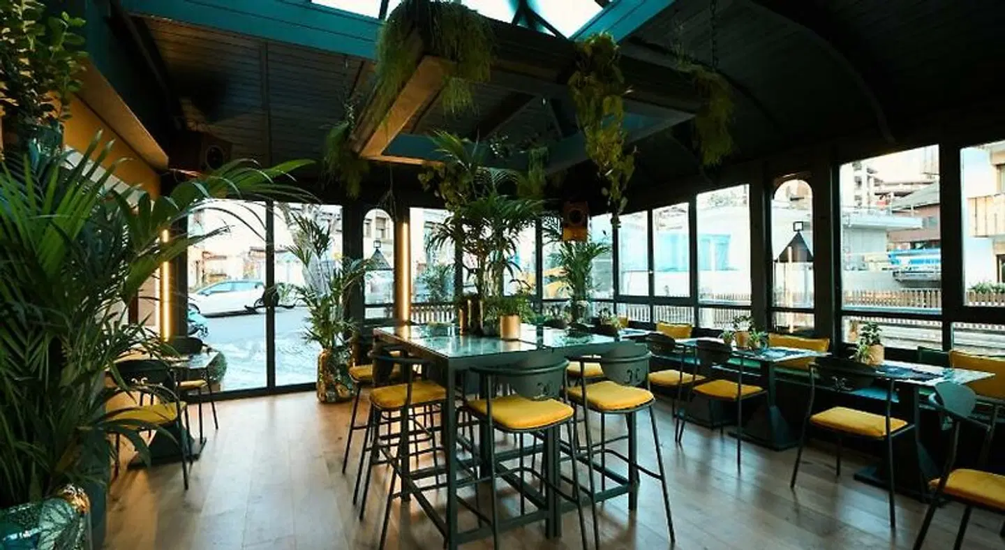 Ambra Bar