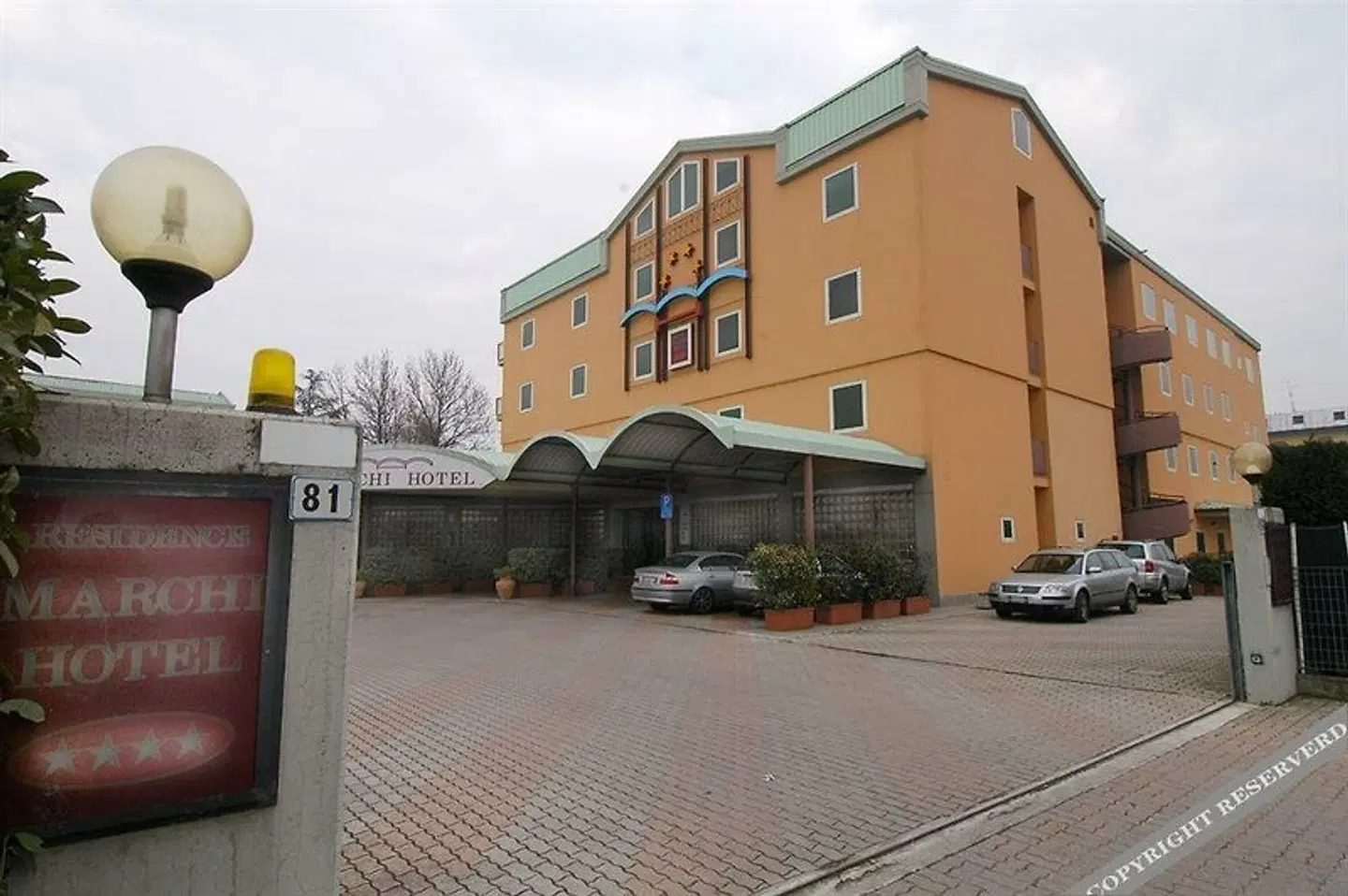 Marchi Hotel EXTERIOR
