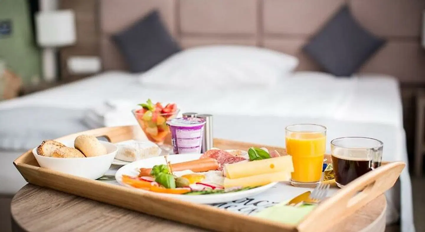 Meet Pozna' Hotel Restaurant
