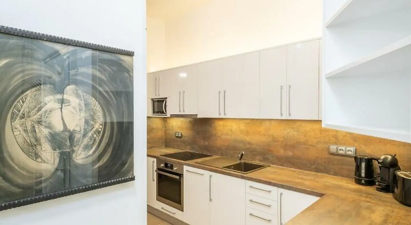 Atrium Apartments ROOM_EXAMPLE