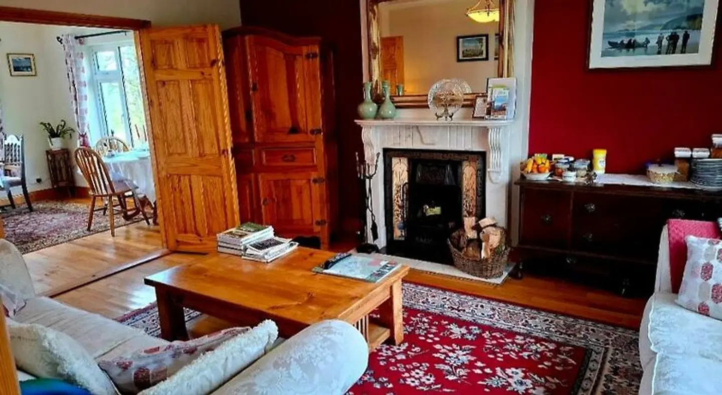 Lake Avenue House ROOM_EXAMPLE