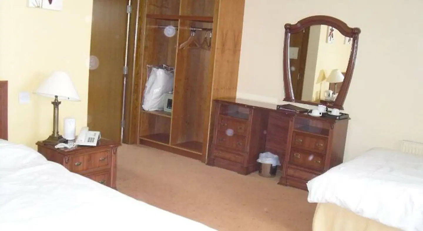 Horse & Hound Inn ROOM_EXAMPLE