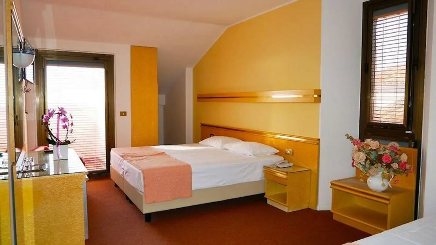 Hotel Antares ROOM_EXAMPLE
