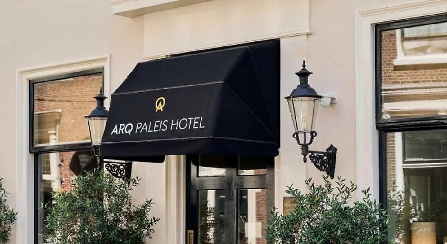 Paleis EXTERIOR