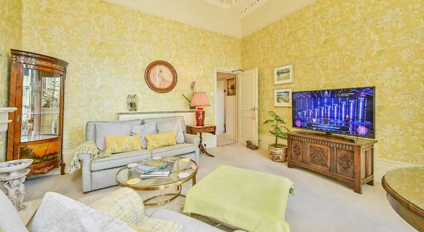 The Muntham Apartments ROOM_EXAMPLE