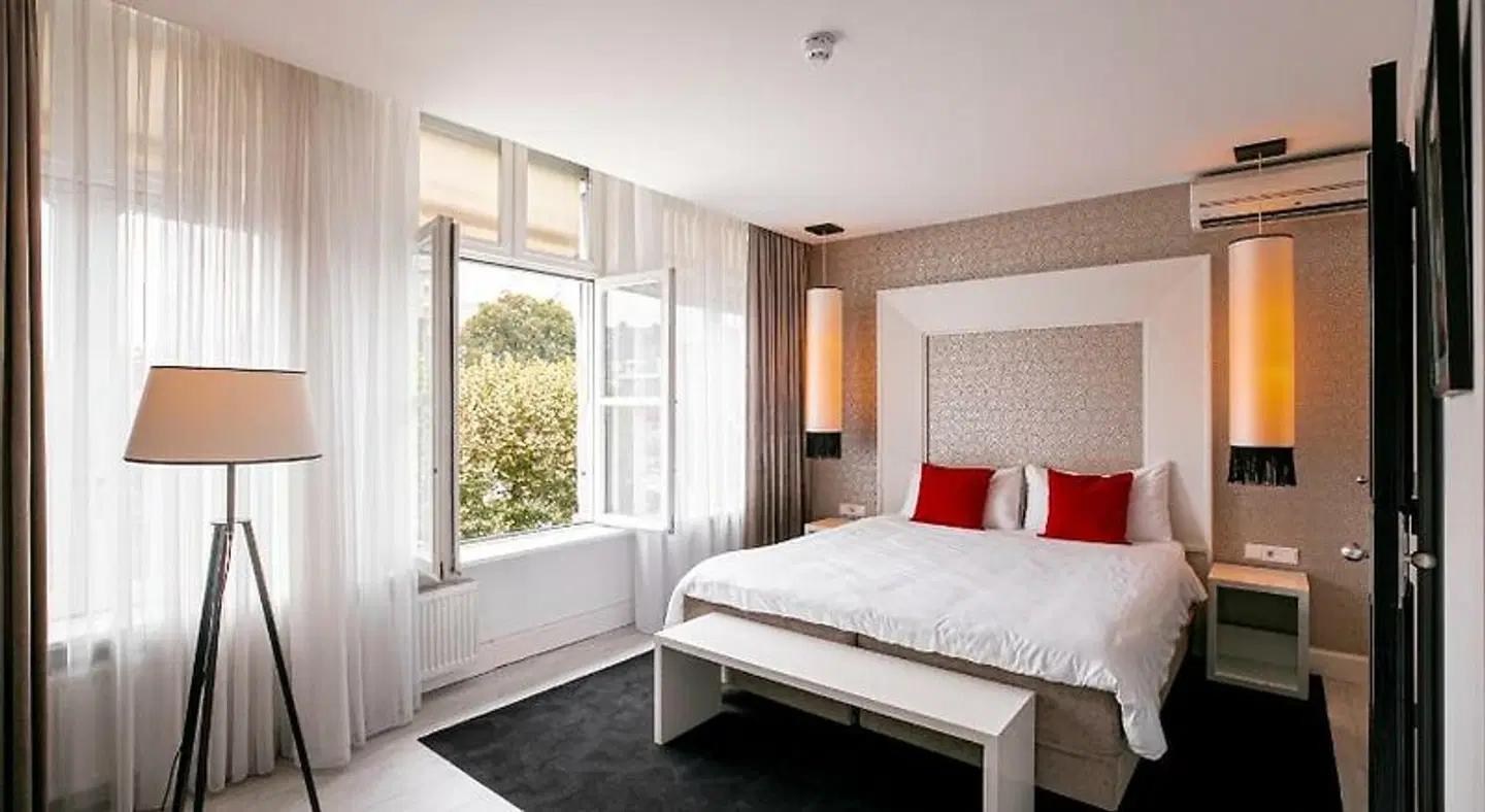 Le Theatre Hotel ROOM_EXAMPLE