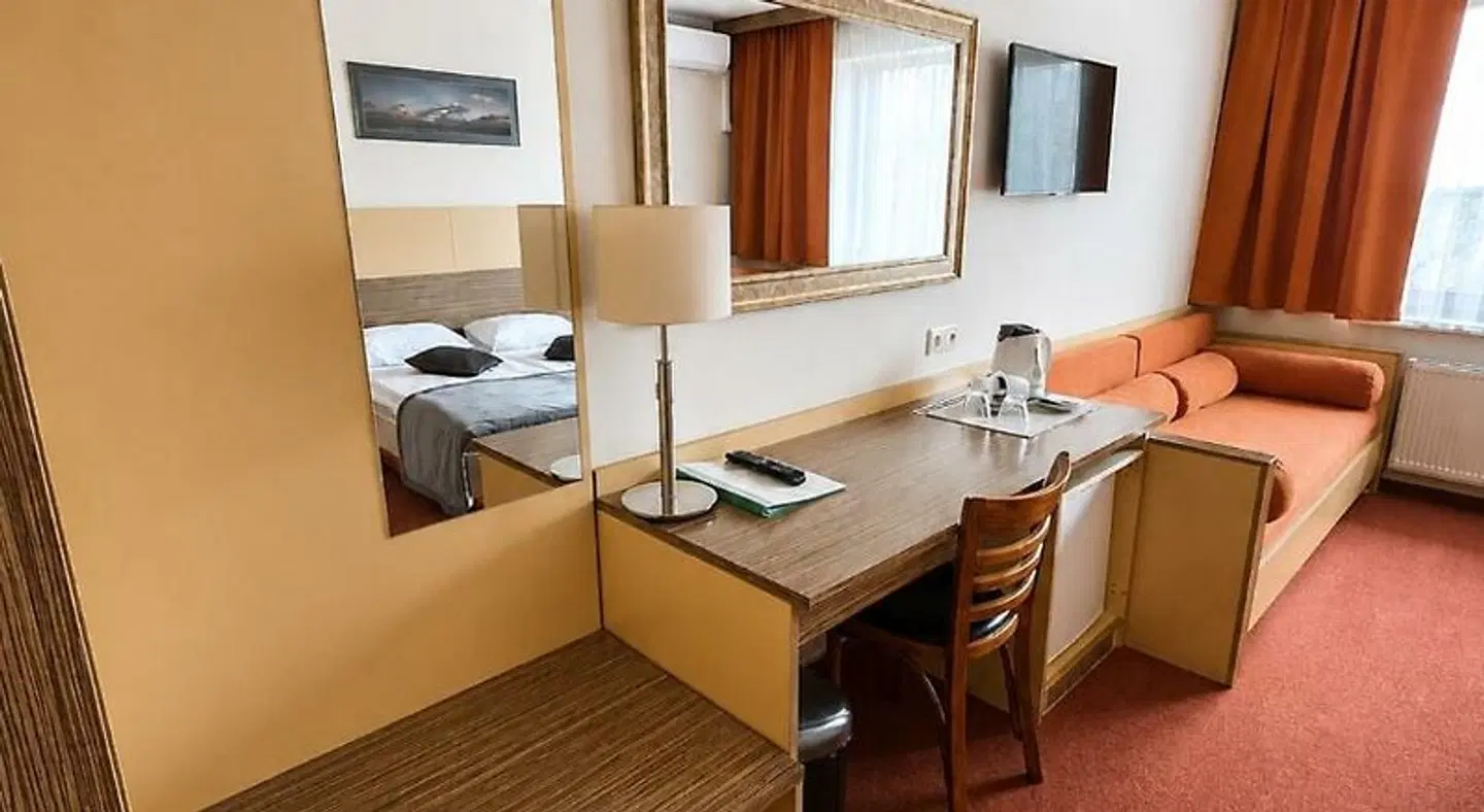 Info Hotel Apartments ROOM_EXAMPLE