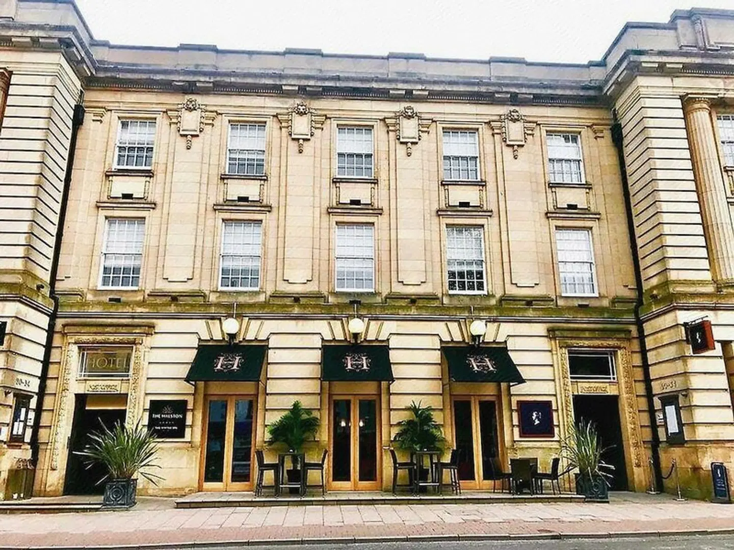 The Halston Aparthotel EXTERIOR