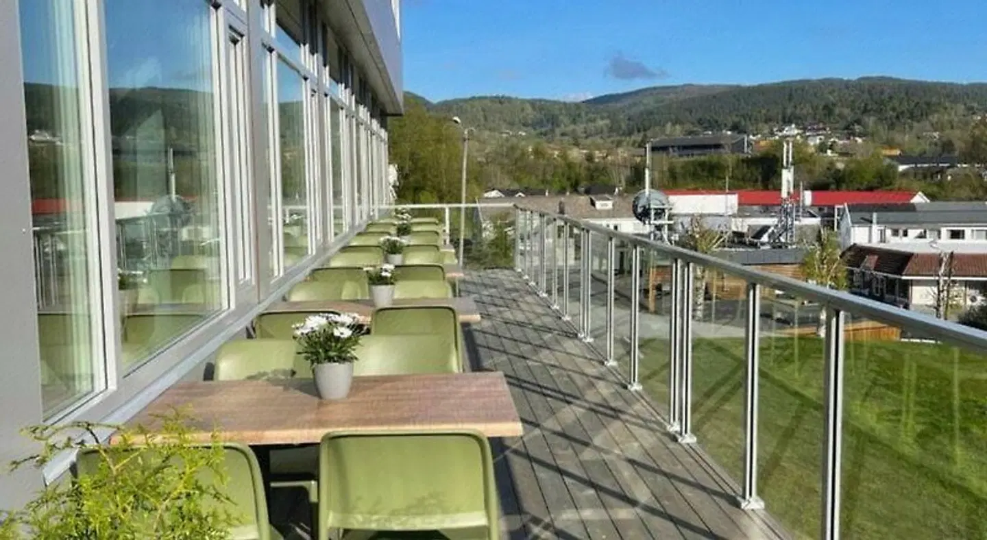 Hotell Koselig Hemne Terrasse