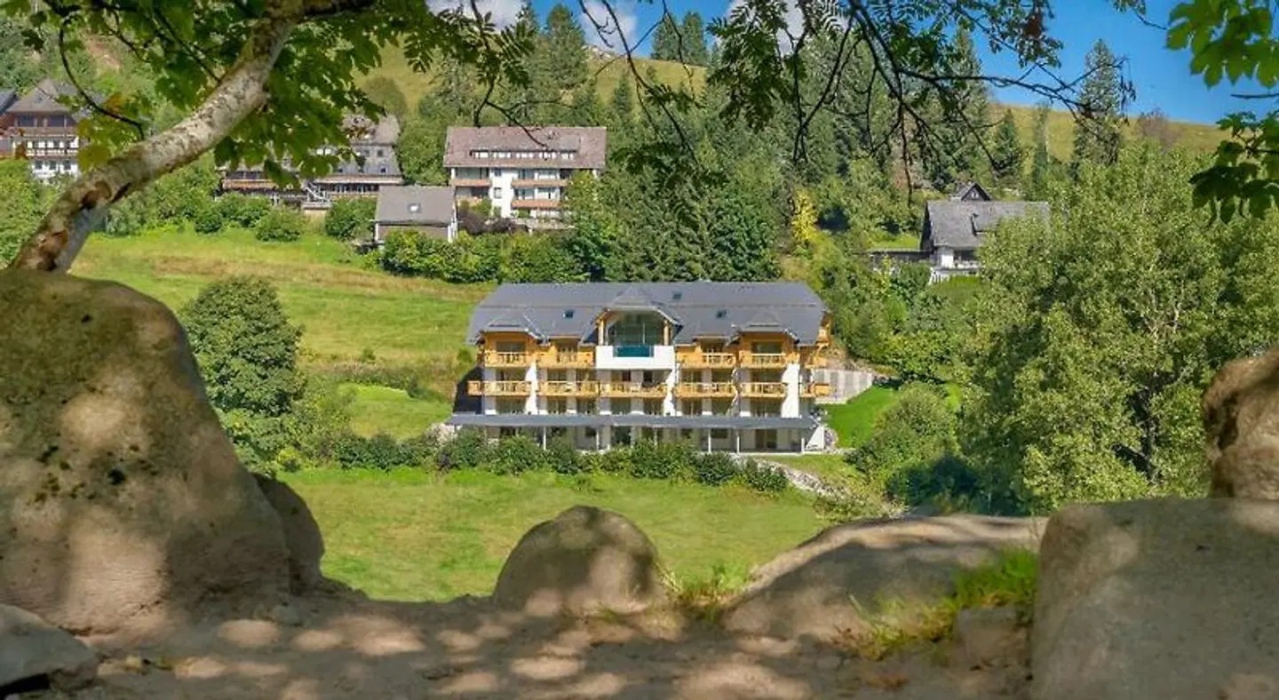SCHWARZENBACH - Apartments & Rooftop Pool EXTERIOR