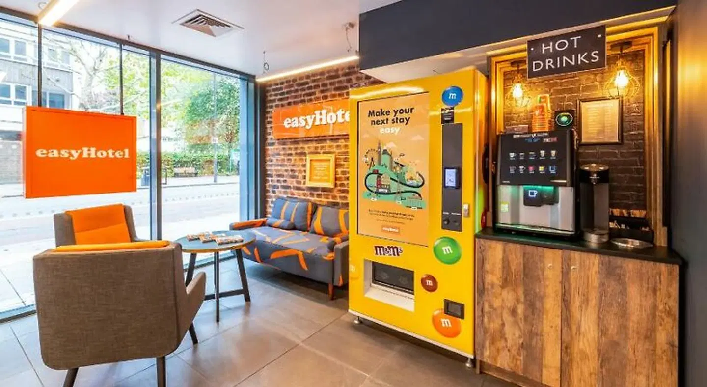 easyHotel London City Shoreditch LOUNGE_LOBBY