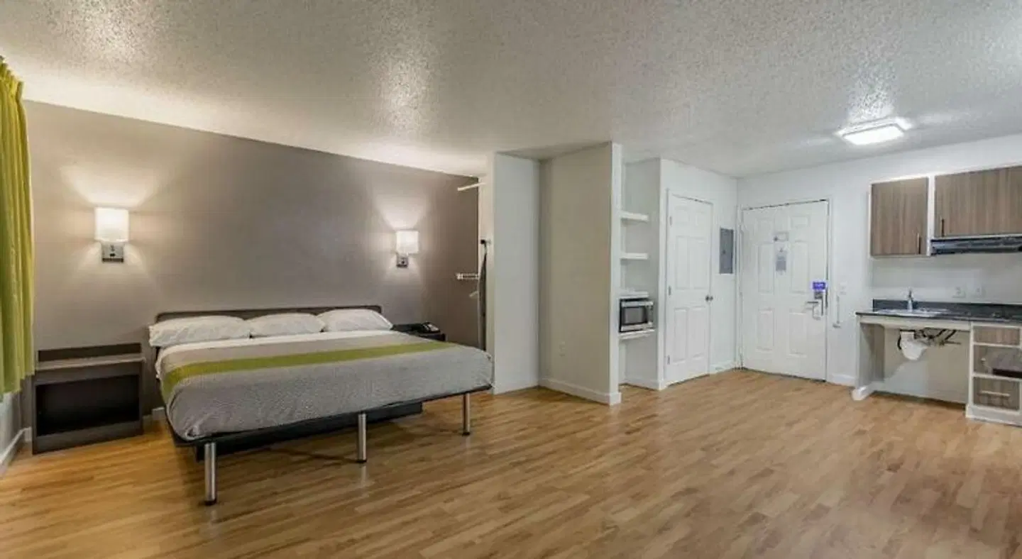 Suburban Studios Dallas Northwest Walnut Hill ROOM_EXAMPLE