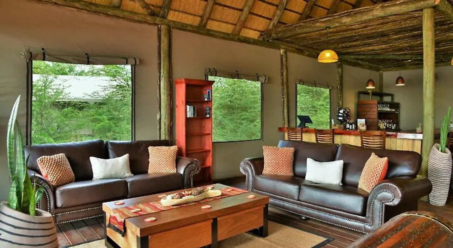 Jackalberry Chobe LOUNGE_LOBBY