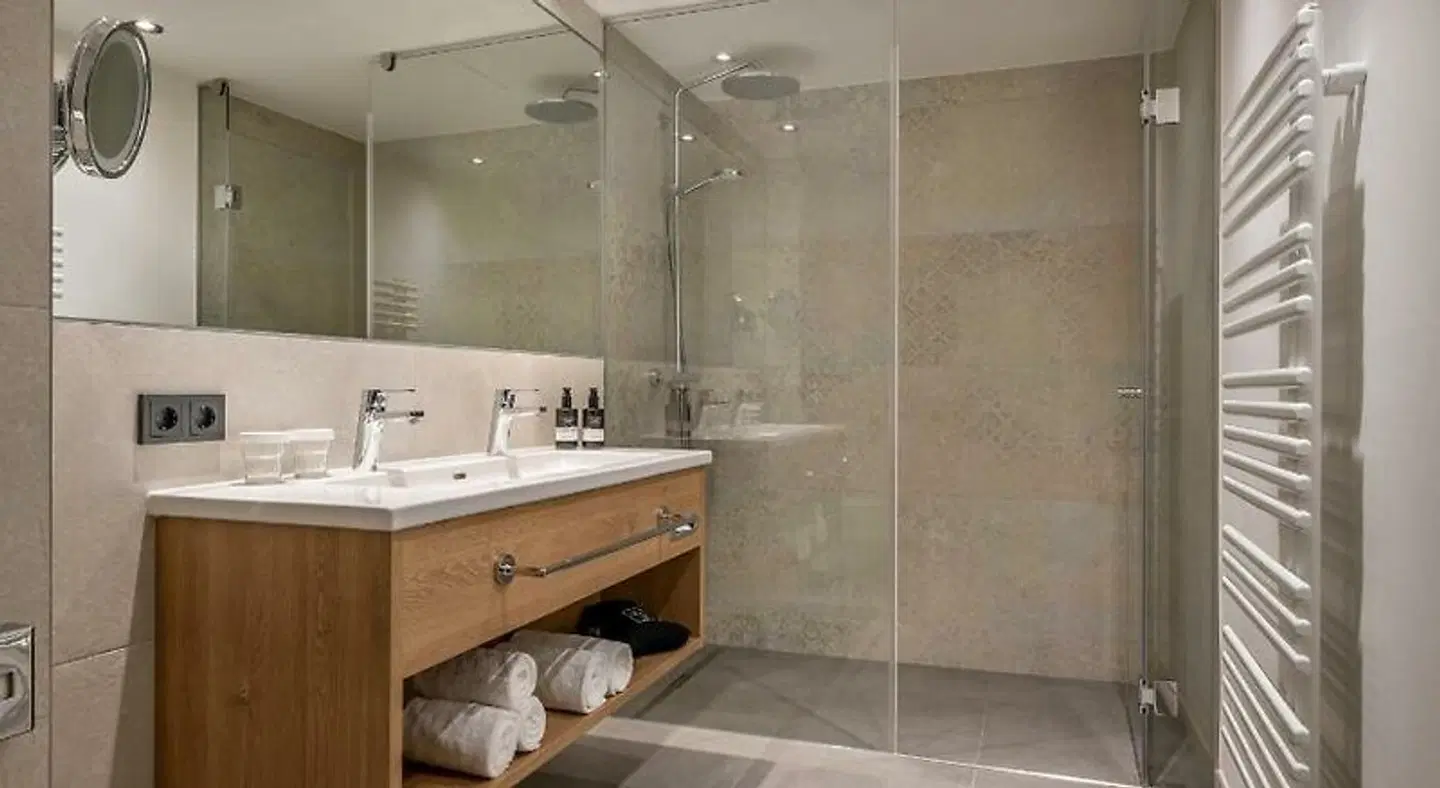 Hotel IMLAUER & Bräu Salzburg Badezimmer