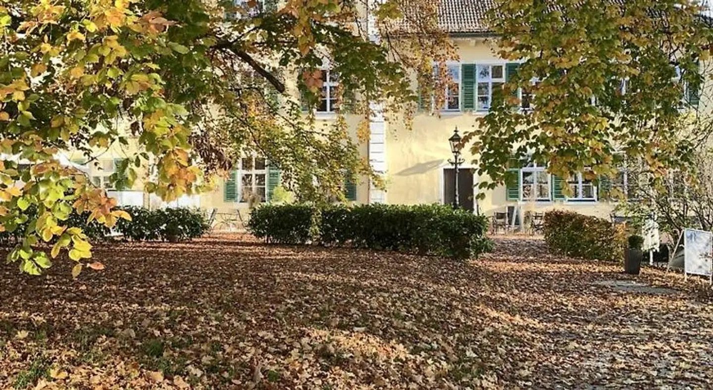 Schloss Burgellern Garten