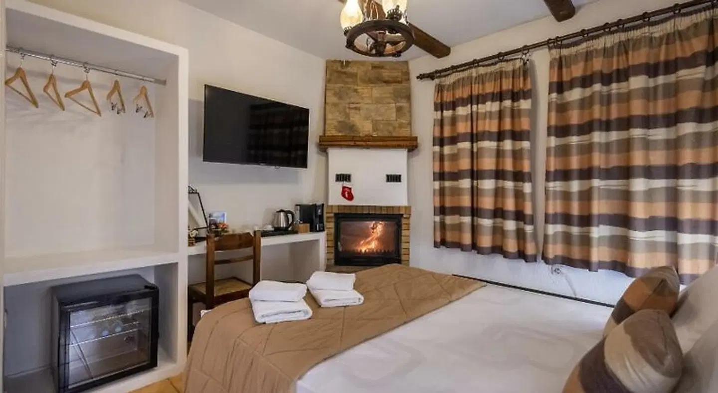 Rigas Hotel Arachova ROOM_EXAMPLE