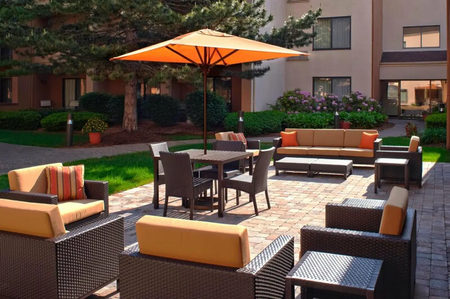 Courtyard by Marriott Detroit Livonia Terrasse