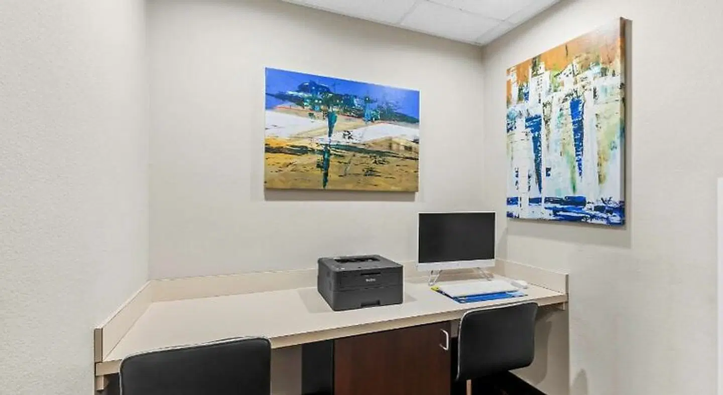 Days Inn by Wyndham Rockdale Texas ROOM_EXAMPLE