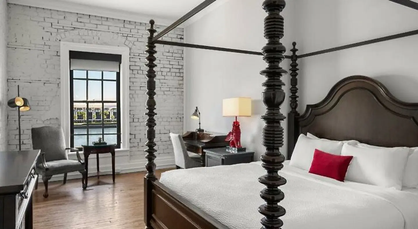 River Street Inn ROOM_EXAMPLE