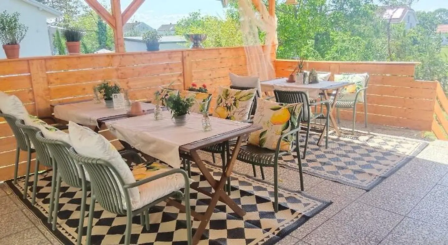 Wein & Landhaus Willi Opitz Terrasse