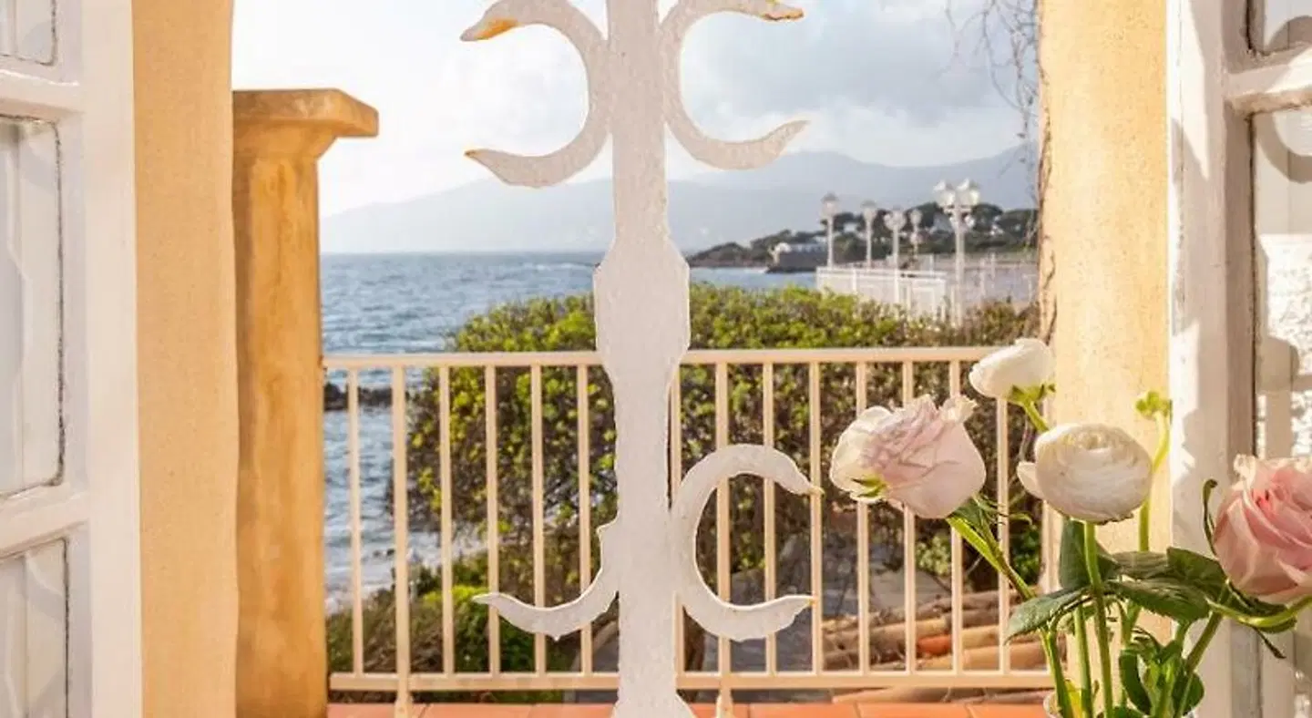 Hotel Le Maquis Bar