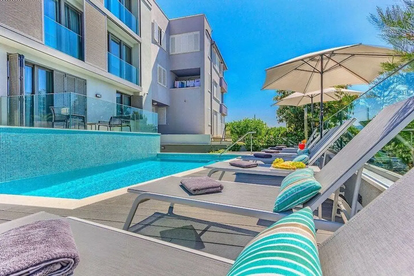 Bel Residence OUTDOOR_POOL