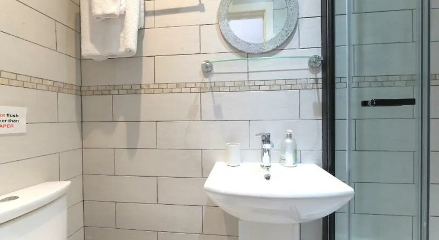Kato London Haus Badezimmer