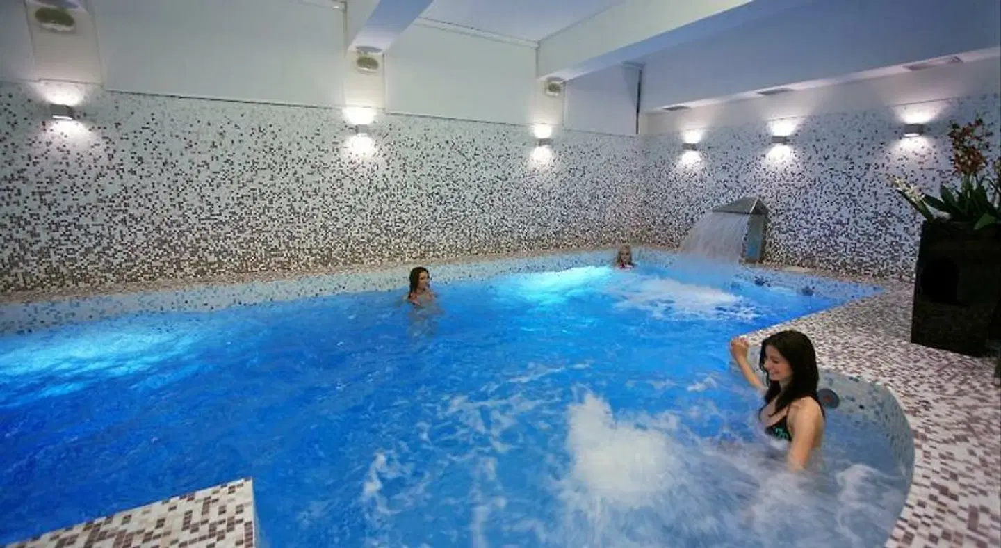 Apartments City Wellness Center Hallenbad