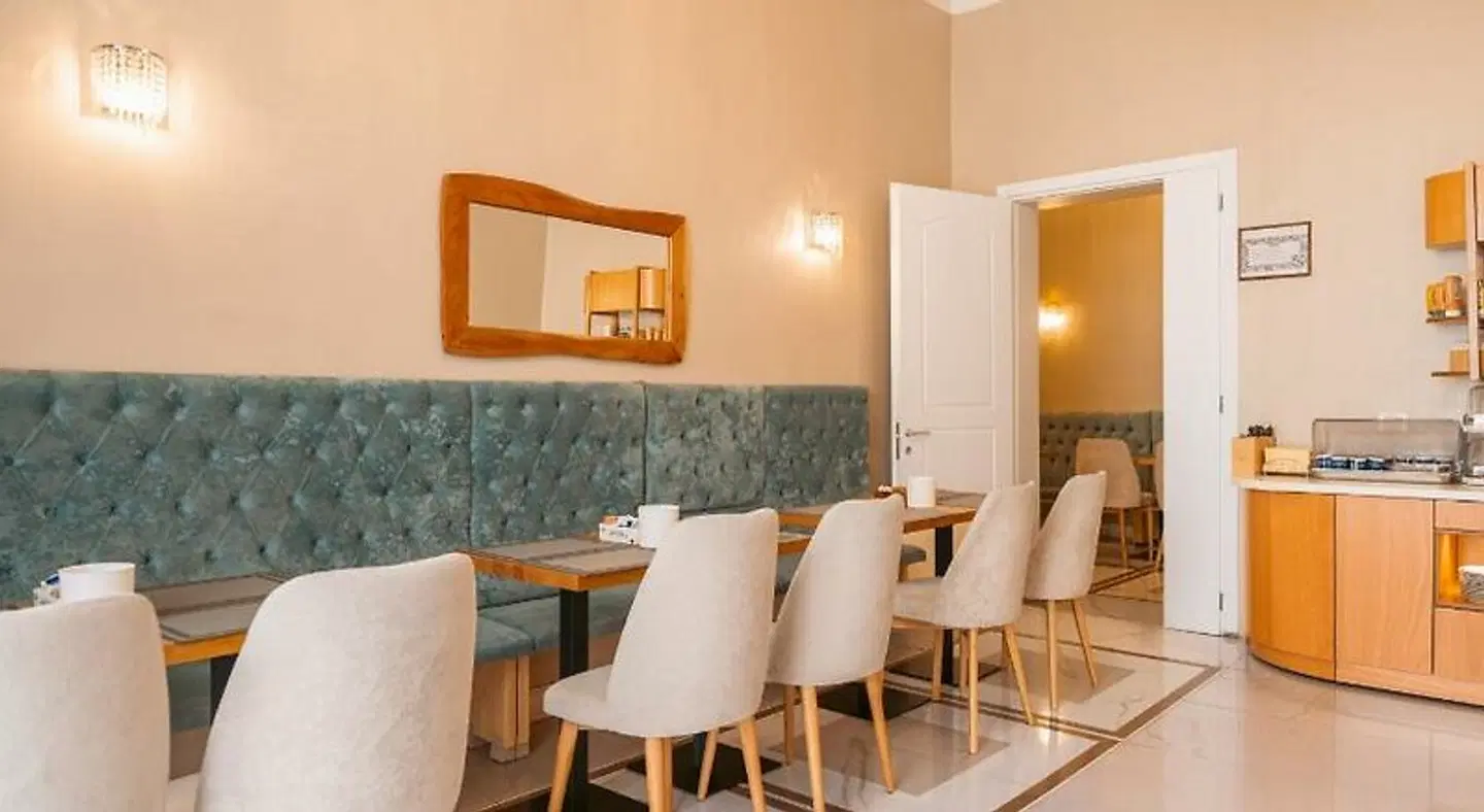 Bijou Bar