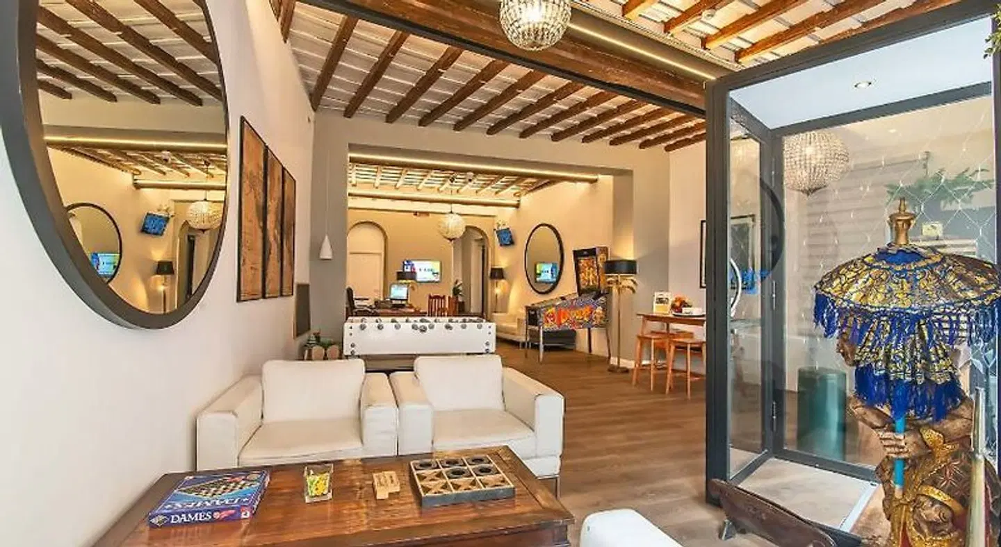 Elite LOUNGE_LOBBY