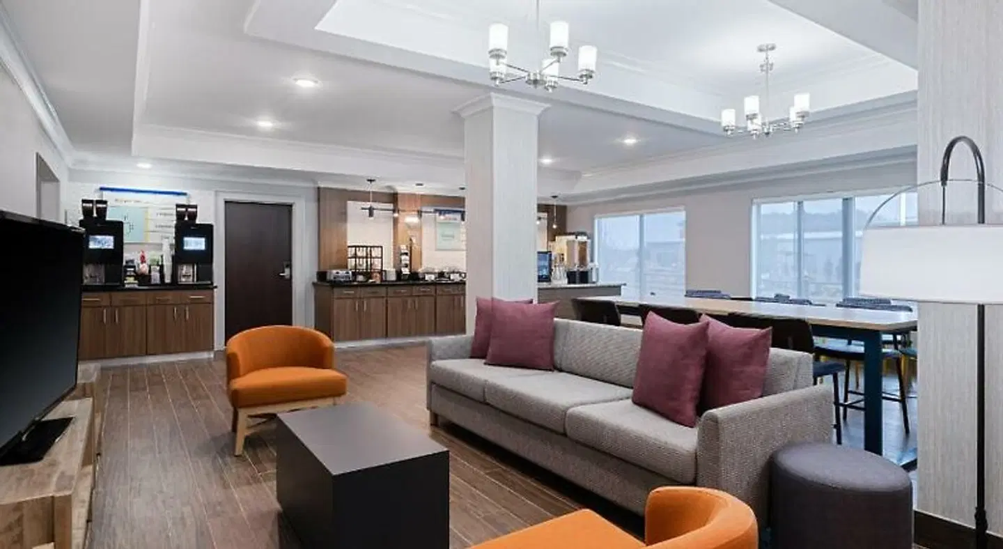 Garner Hotel Longview South by IHG LOUNGE_LOBBY
