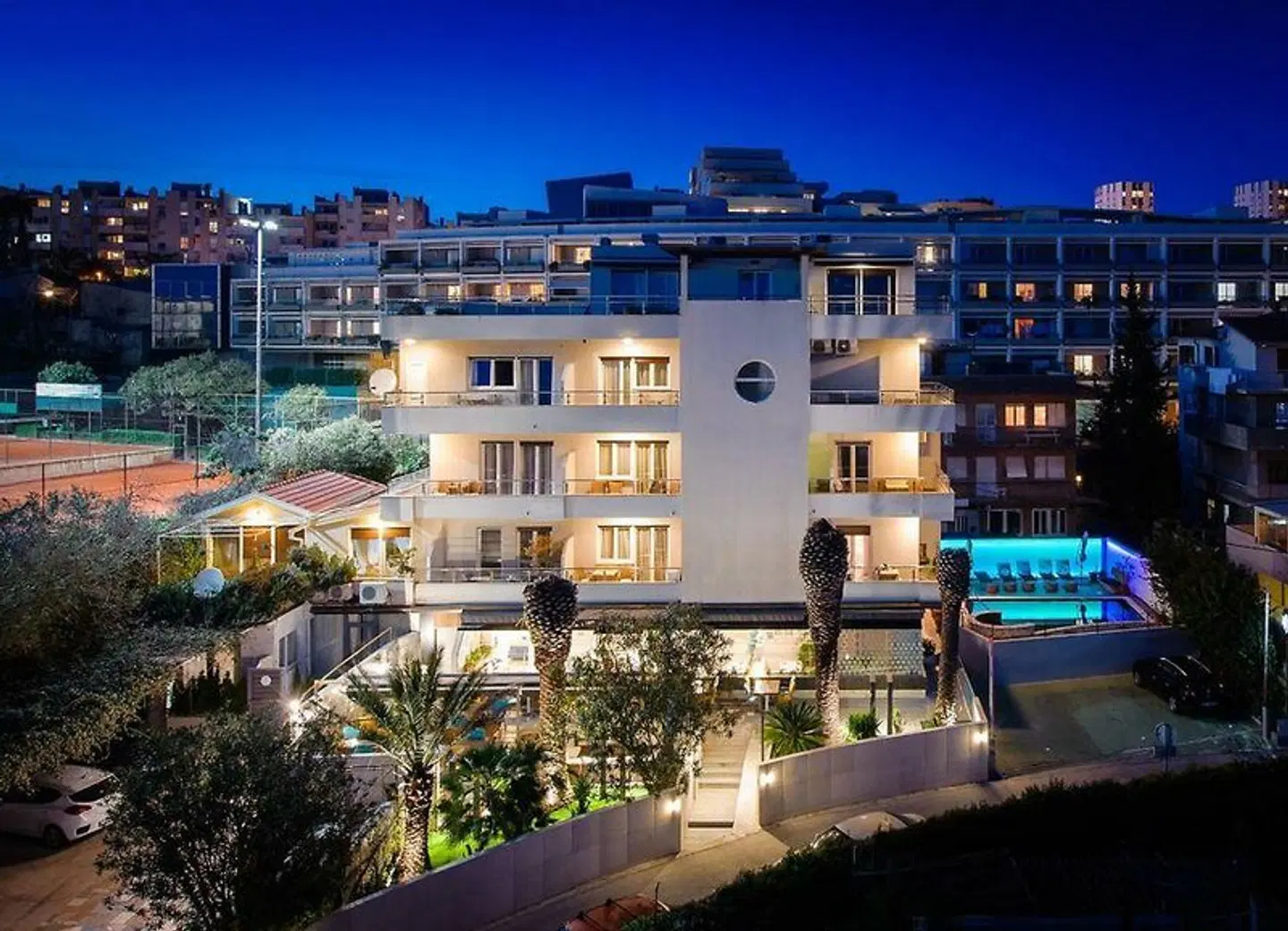 Boban Luxury Suites EXTERIOR