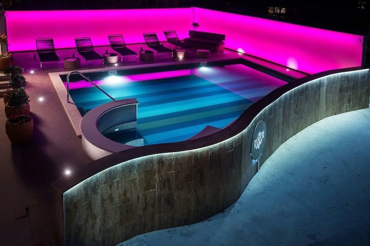 Boban Luxury Suites HEALTH_BEAUTY