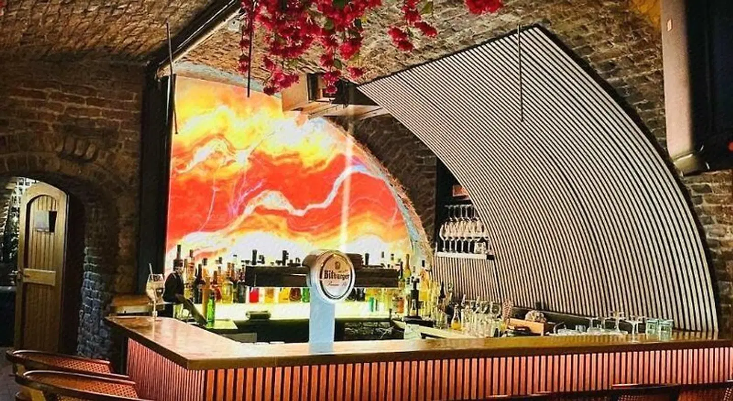 Van Bebber Bar