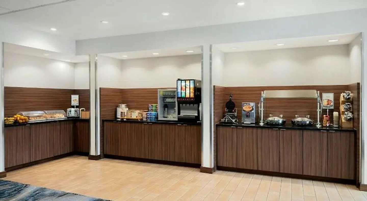 Fairfield by Marriott Inn & Suites Cincinnati Uptown/University Area LOUNGE_LOBBY