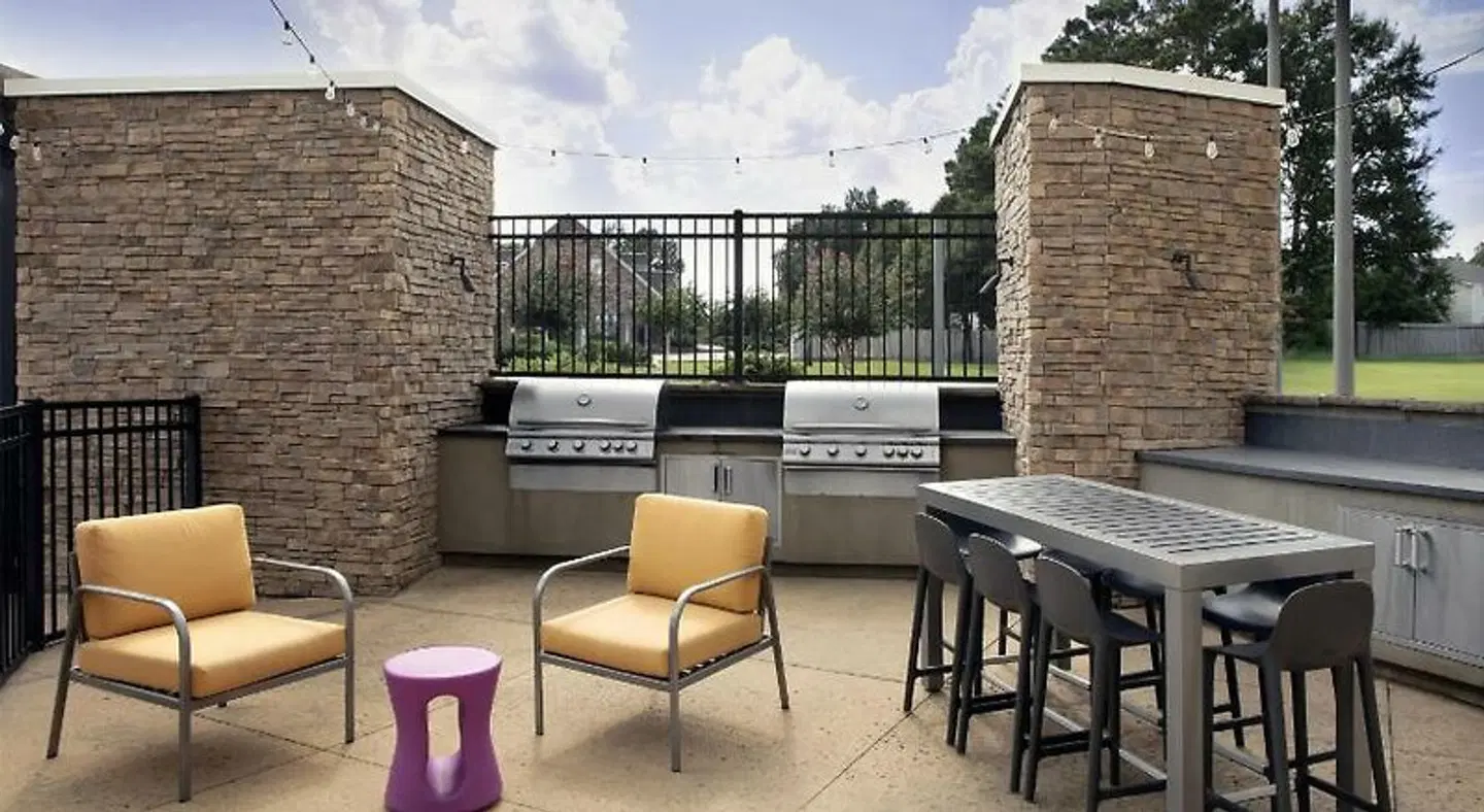 Home2 Suites by Hilton Hattiesburg Terrasse
