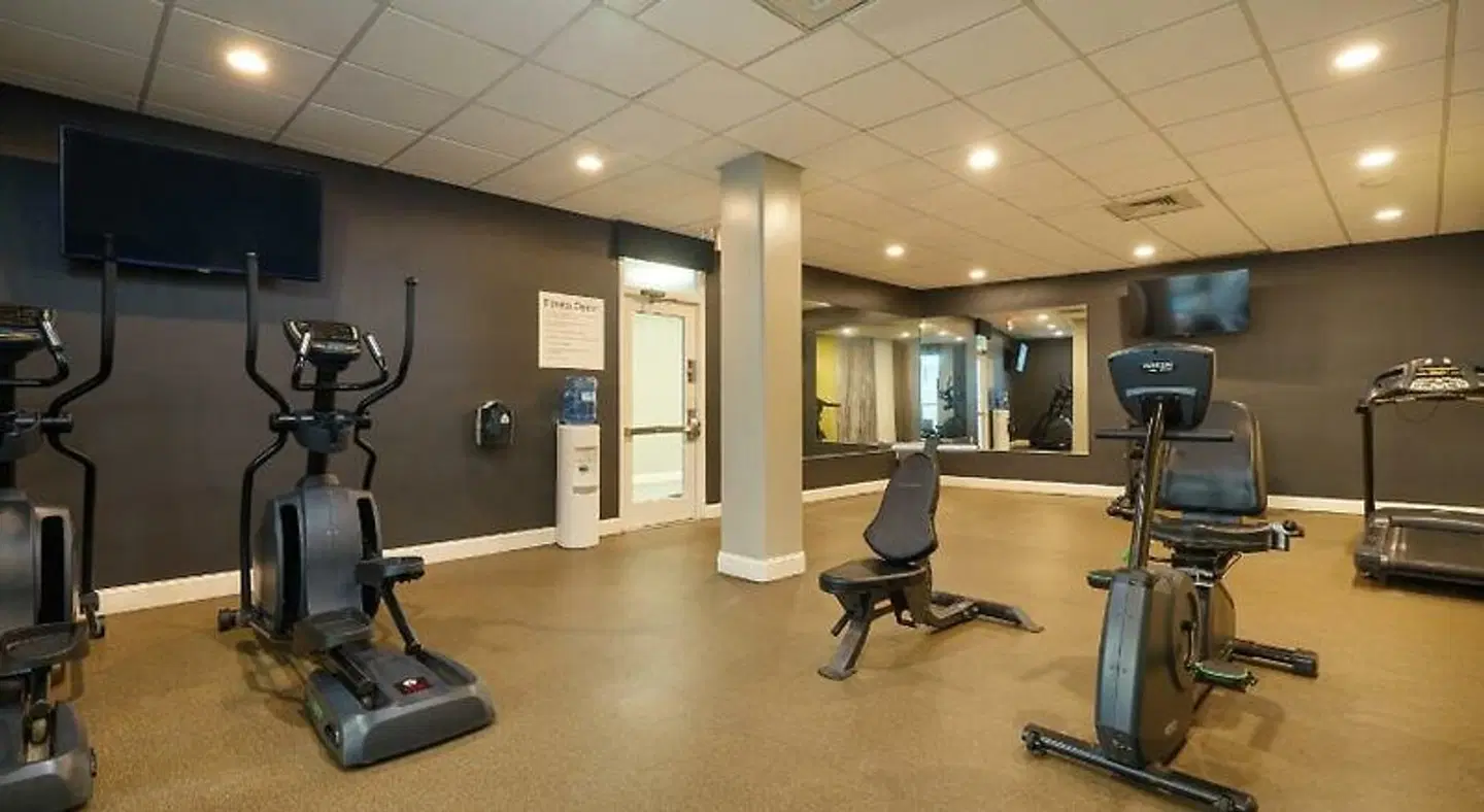 Cottonwood Airport & Expo Hotel Louisville SPORTS_AND_LEISURE