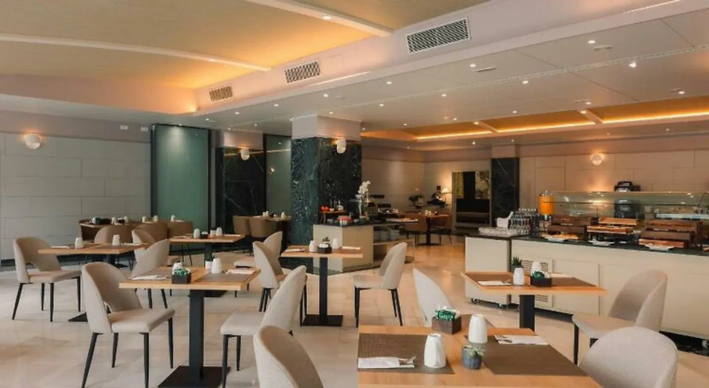 NH Amistad Murcia Restaurant