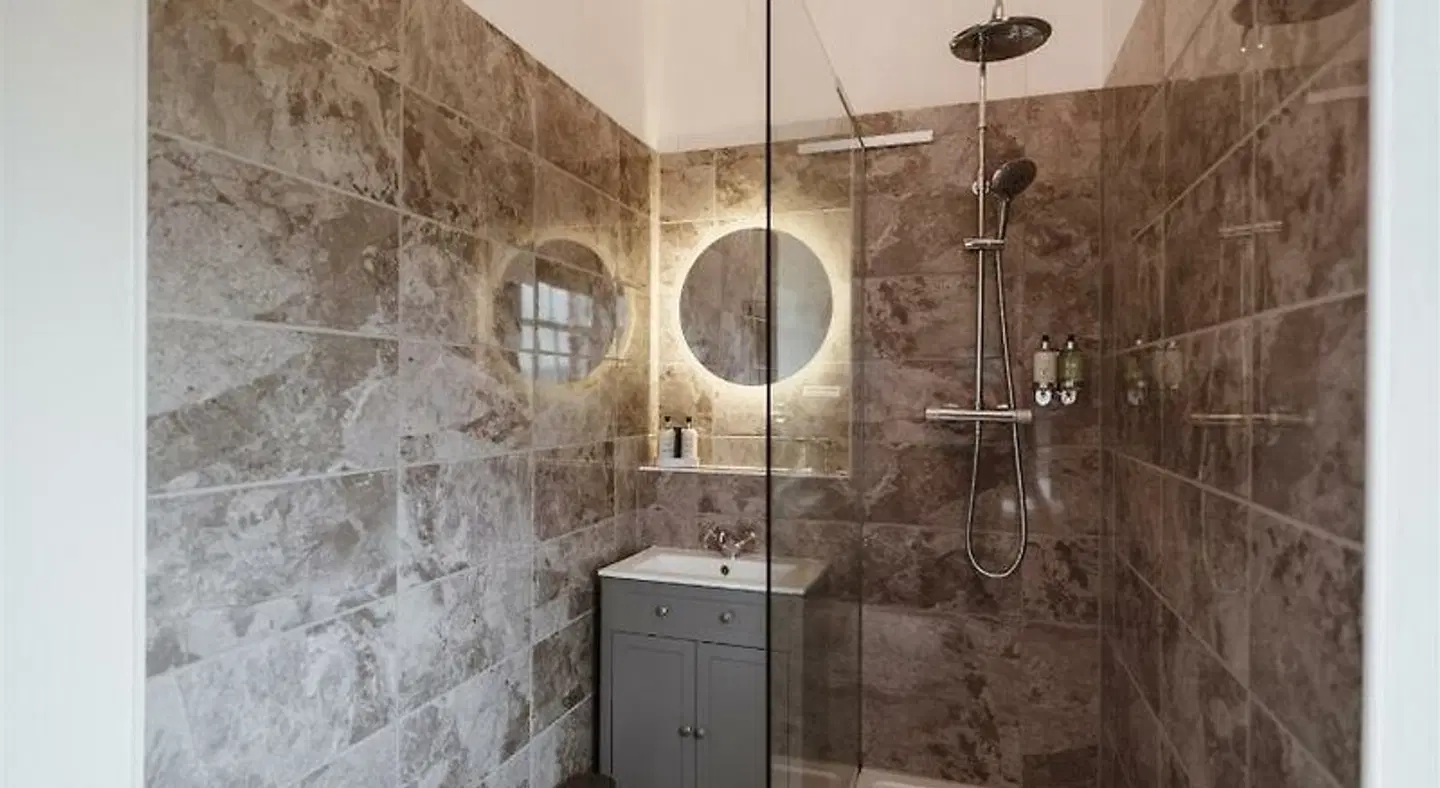 Glewstone Court Badezimmer