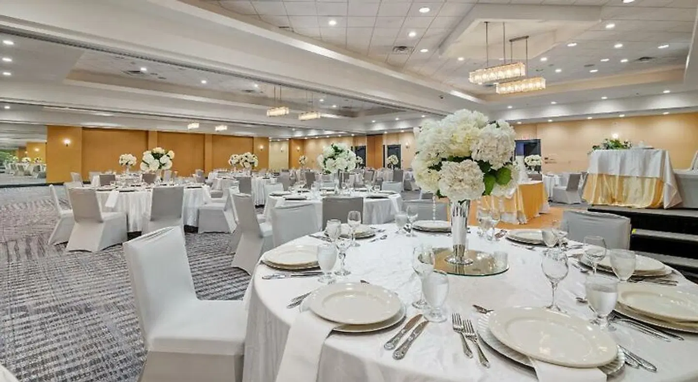 Crowne Plaza Houston Med Ctr-Galleria Area by IHG Restaurant