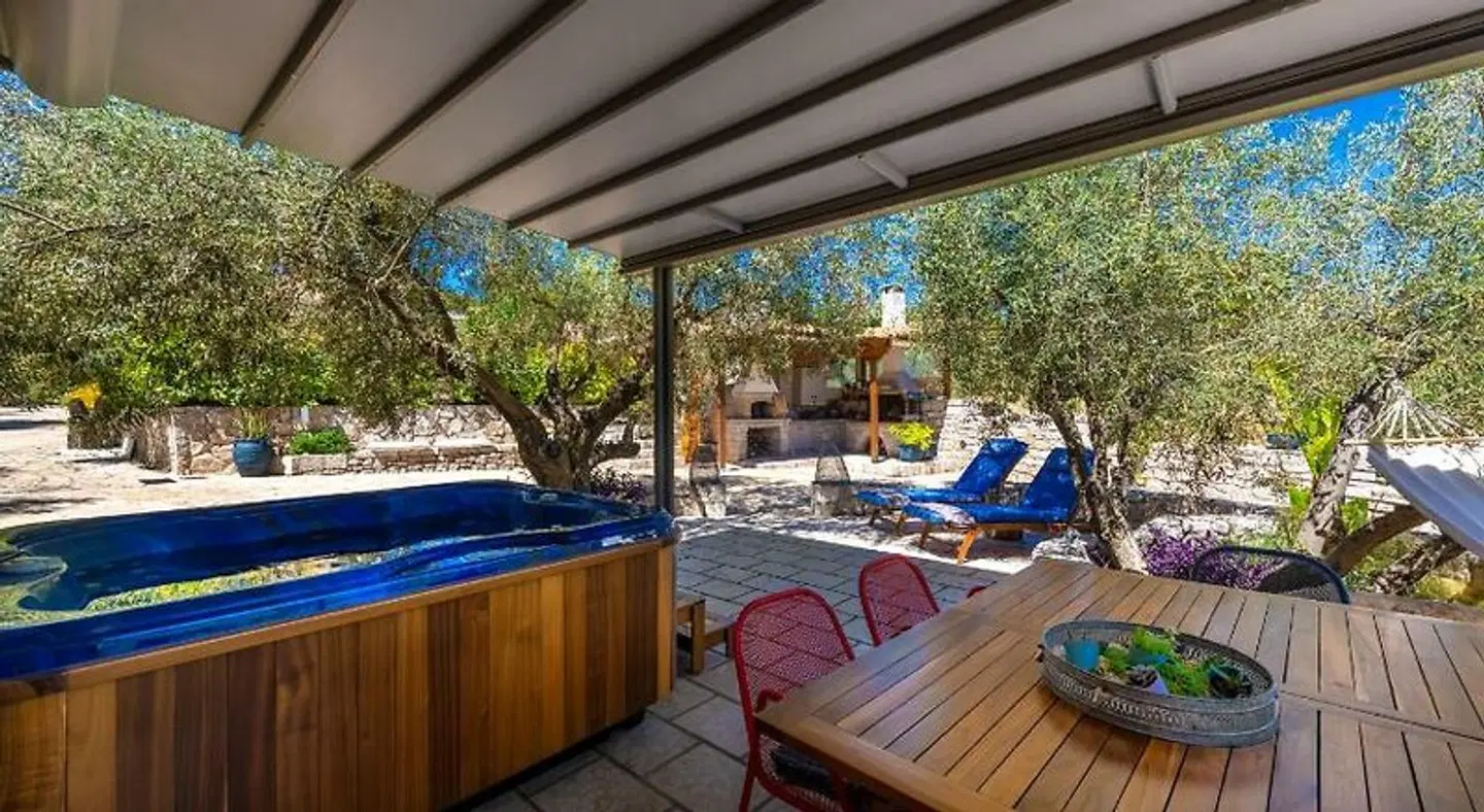 Anthemion Suites & Villas ROOM_EXAMPLE