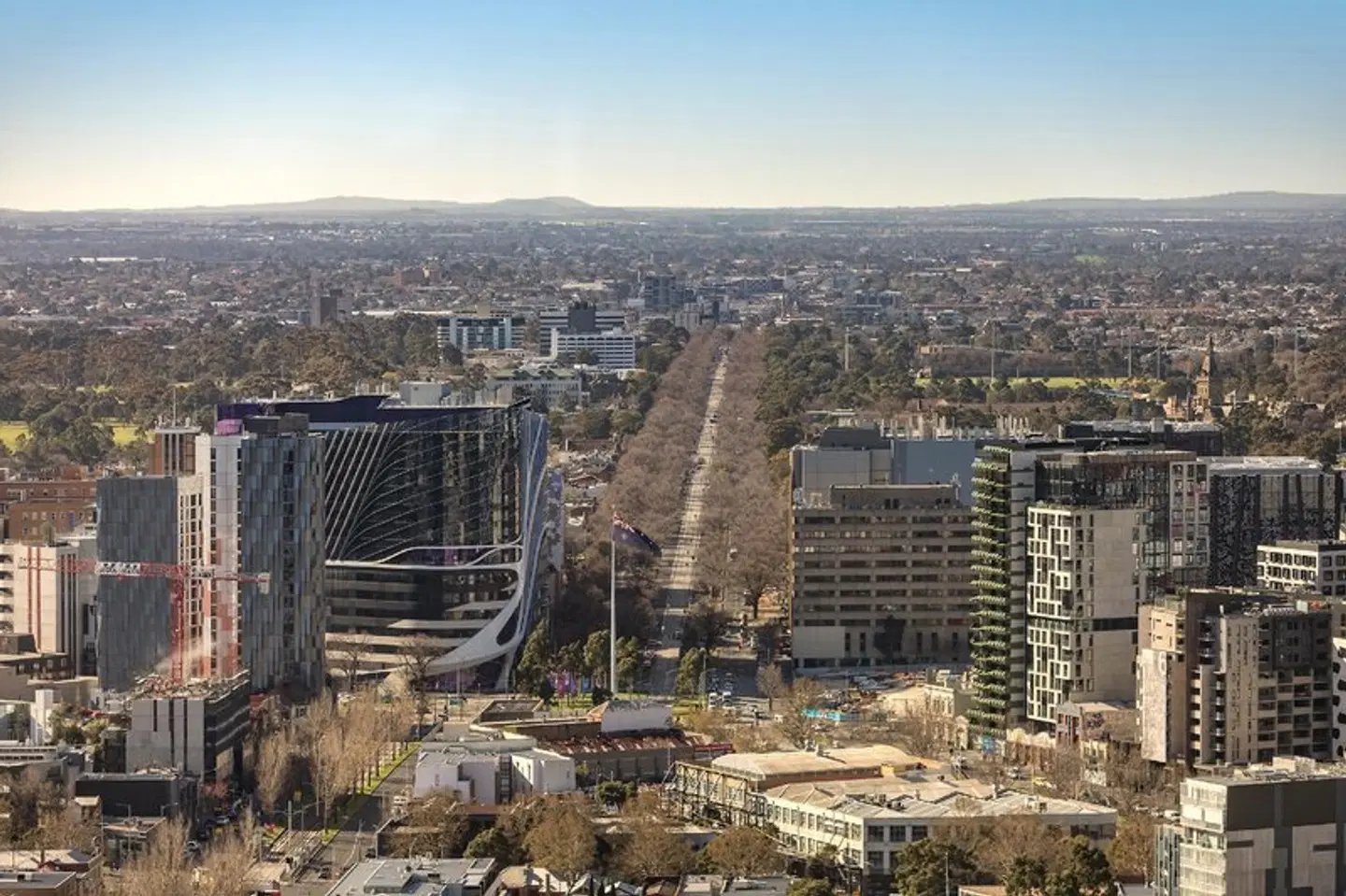 Oaks Melbourne on William Suites LANDSCAPE