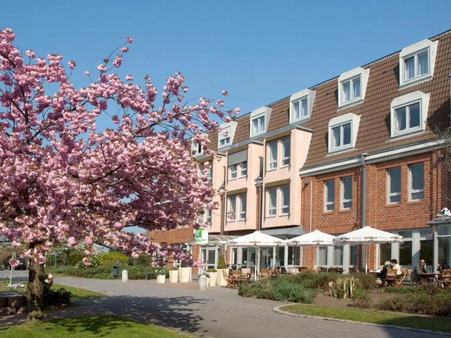 Holiday Inn Leipzig-Günthersdorf Aussenansicht