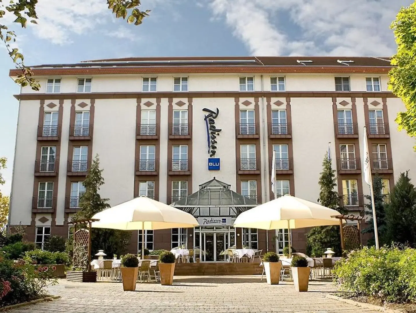 Radisson Blu Hotel, Halle-Merseburg EXTERIOR
